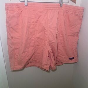 Patagonia Mens stretch waist salmon pink shorts cotton